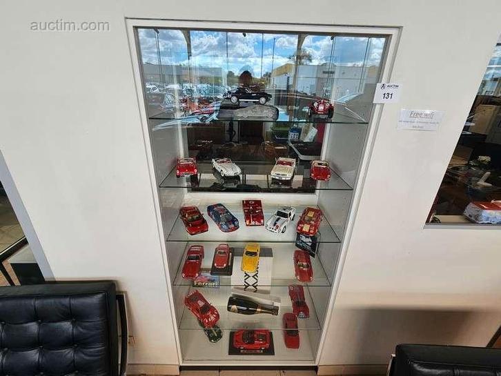 FORD, FERARRI, BMW, Huis en Inrichting, Woonaccessoires | Overige, Ophalen