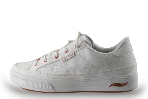 Skechers Sneakers in maat 39 Wit | 10% extra korting, Kleding | Dames, Schoenen, Wit, Zo goed als nieuw, Sneakers of Gympen, Verzenden