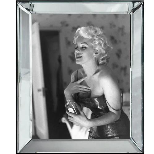 Foto Monroe Chanel No. 5 - 50x4.5x60cm Marilyn Monroe, Huis en Inrichting, Woonaccessoires | Schilderijen, Tekeningen en Foto's