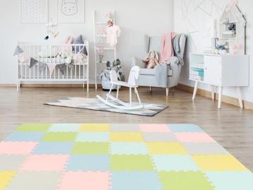 Speelmat van 30 vloertegels (van 1,2 cm dik) in div. kleuren beschikbaar voor biedingen