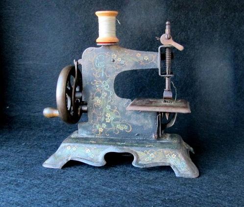 Muller Naaimachine - IJzer, Antiek en Kunst, Kunst | Designobjecten