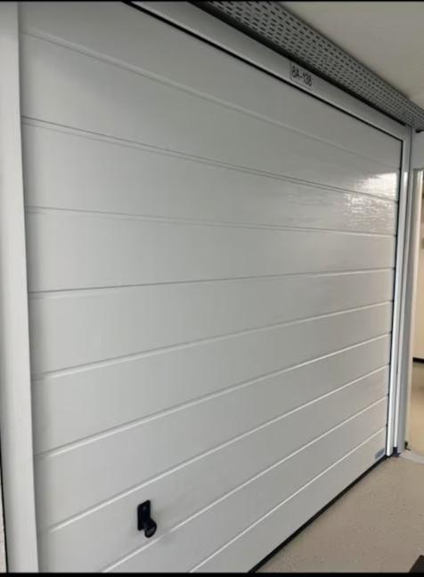 Te huur of te koop: Garagebox 12m2. Garagepark Roosendaal., Auto diversen, Autostallingen en Garages