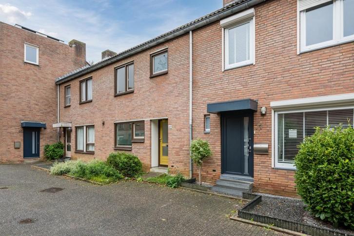 Woning te huur in Maastricht - 112 m² - 4 kamer(s) - 4, Huizen en Kamers, Huizen te huur, Limburg, Overige soorten