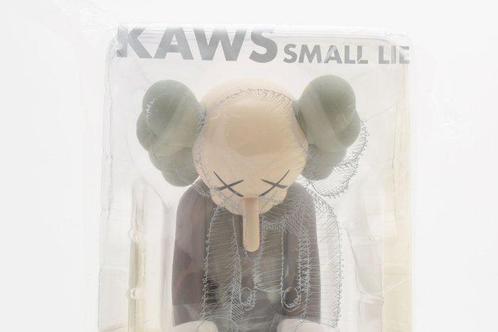 Kaws (1974) - Small Lie Brown 2017, Antiek en Kunst, Kunst | Schilderijen | Modern