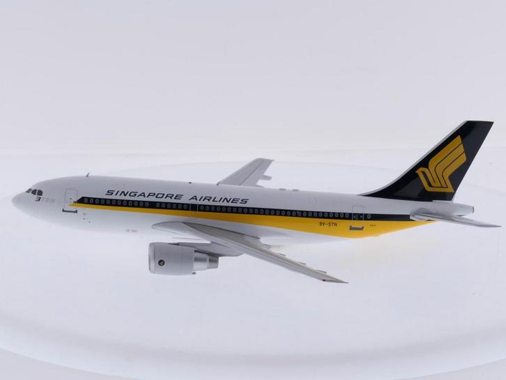 Schaal 1:200 WB Models WB-A310-001 Airbus A310 - 222 Sing..., Hobby en Vrije tijd, Modelbouw | Vliegtuigen en Helikopters, Zo goed als nieuw