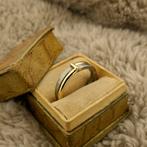 Bicolor gouden ring met titanium (stoere ring), Goud, Gebruikt, 17 tot 18, Ophalen of Verzenden