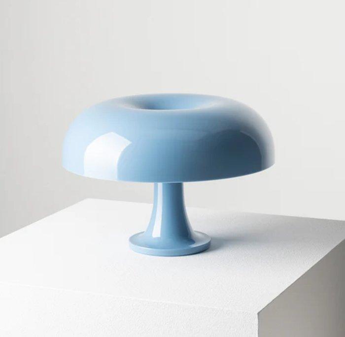 Artemide - Giancarlo Mattioli - Tafellamp - Nessino azzurro, Antiek en Kunst, Antiek | Lampen