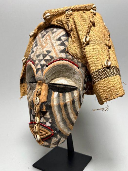 masker - Shoowa-Kuba - DR Congo (Zonder Minimumprijs), Antiek en Kunst, Kunst | Niet-Westerse kunst