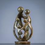 Randgandi Mazarog - Figuur - Groot familiebeeld van vijf, Antiek en Kunst