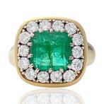 Ring - 18 karaat Geel goud - 2.54ct. tw. Smaragd - Diamant -, Nieuw