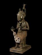 Krieger Bronze OBA - sculptuur - OBA - Yoruba - Nigeria, Antiek en Kunst, Kunst | Niet-Westerse kunst