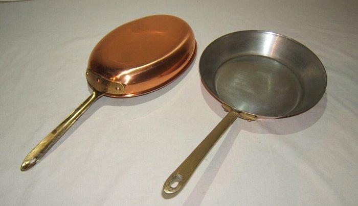 Een koperen Franse koekenpan en een vispan - Pan - Koper,, Antiek en Kunst, Antiek | Keukenbenodigdheden