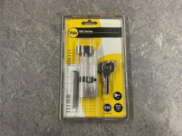 Veiling - 4x Yale - Standard 500 - knopcilinder 30/40 mm, Doe-het-zelf en Verbouw, Deuren en Horren
