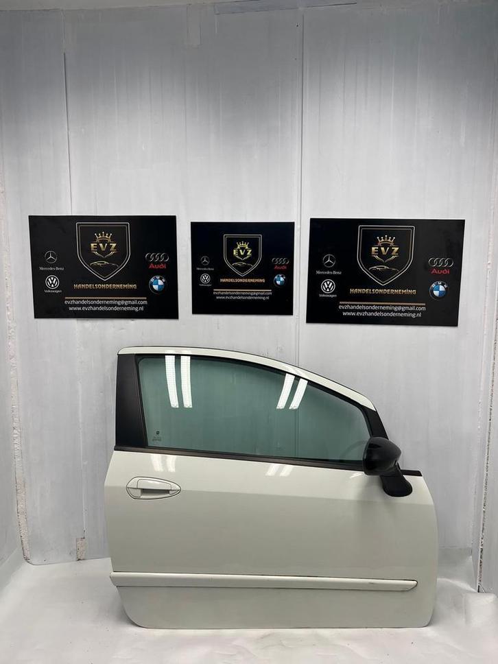 Fiat Punto Evo portier 2-deurs rechts voor deur bj.2010 wit, Auto-onderdelen, Carrosserie en Plaatwerk, Gebruikt, Fiat, Voor, Rechts
