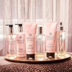 Grace Cole Vanilla Blush & Peony Body Care Duo - 300+300ml, Ophalen of Verzenden, Nieuw, Overige typen