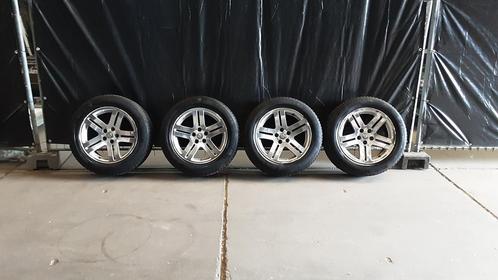 Chrysler 300 velgen met winterbanden, Auto-onderdelen, Banden en Velgen, 18 inch, Winterbanden, 225 mm, Personenwagen, Gebruikt