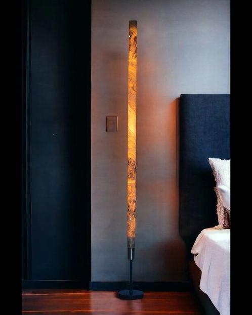 Veneerlamps - Tadeusz Piesiak - Staande lamp - Sereen slank, Antiek en Kunst, Antiek | Lampen