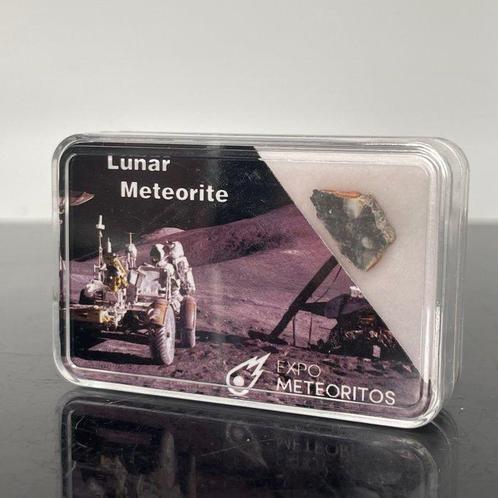 Maan meteoriet NWA 13739 Lunar, NIET BOEKEN!!!! - 0.4 g, Verzamelen, Mineralen en Fossielen