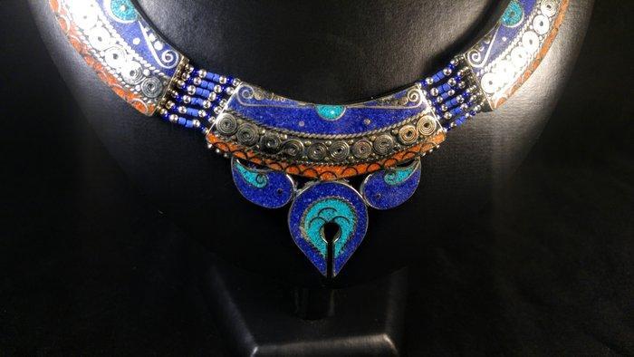 Unieke ketting Vintage, handgemaakt - Hoogte: 45 cm -, Verzamelen, Mineralen en Fossielen