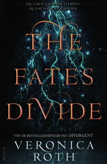 The fates divide | 9789000354245 | Veronica Roth, Boeken, Kinderboeken | Jeugd | 13 jaar en ouder, Zo goed als nieuw