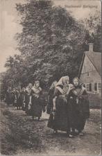 STAPHORST - Kerkgang, Gelopen