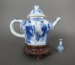 Kangxi (1662-1722) - Theepot - Dames die aan een tafel