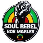 Bob Marley - Soul Rebel - Pin officiële merchandise, Verzamelen, Ophalen of Verzenden, Nieuw, Kleding