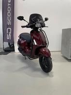 NIEUWSTAAT! Vespa sprint 2022 E5 DARK CANDY RED GARANTIE, Fietsen en Brommers, Overige modellen, Maximaal 45 km/u, Nieuw, Benzine