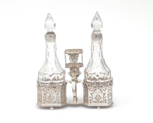 Een zilveren olie en azijnstel, Holland, Rotterdam, 1753, Antiek en Kunst, Antiek | Goud en Zilver, Zilver