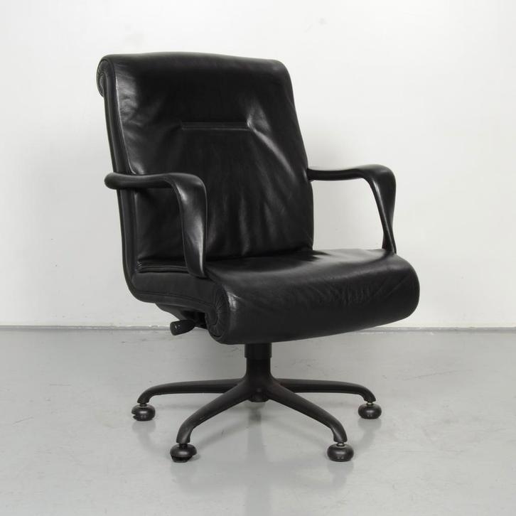 Poltrona, Antiek en Kunst, Kunst | Designobjecten, Ophalen of Verzenden