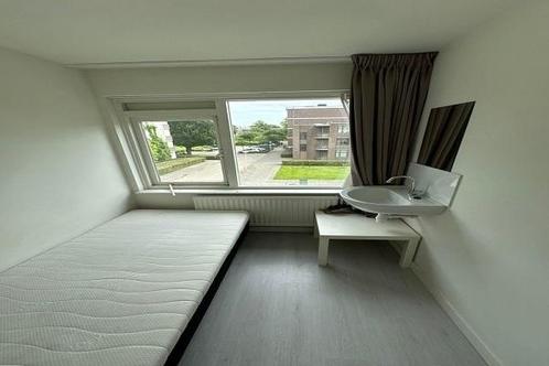 Kamer Schubertlaan in Eindhoven, Huizen en Kamers, Kamers te huur, 20 tot 35 m², Eindhoven