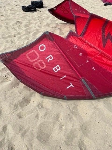 2022 North Orbit 8 Red Sea, Watersport en Boten, Kitesurfen, Gebruikt, Ophalen of Verzenden
