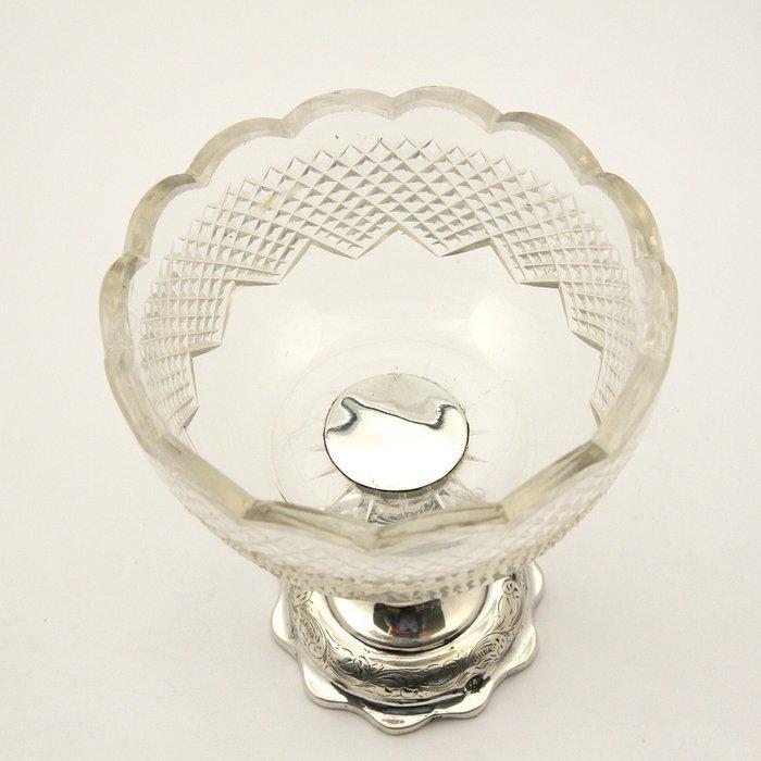 NO RESERVE - Antieke (1858) kandijkom/suikercoupe op voet, Antiek en Kunst, Antiek | Goud en Zilver