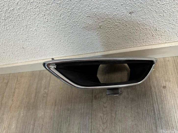 Ford Mondeo echter uitlaat sierstuk rechts DS73-17G770-SC, Auto-onderdelen, Uitlaatsystemen, Gebruikt, Ford, Ophalen