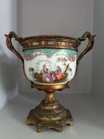 Meissen - Vaas met dubbele oren - Zacht porcelein, Antiek en Kunst, Antiek | Glas en Kristal