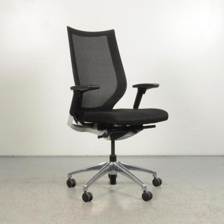 Bureaustoel Patra Fortis - Zwart - Mesh rugleuning, Zakelijke goederen, Kantoor en Winkelinrichting | Kantoormeubilair en Inrichting