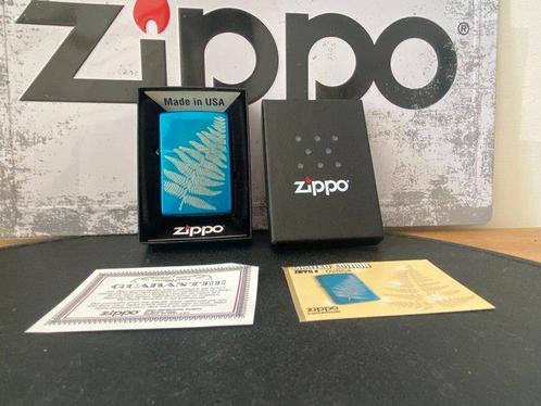 Zippo - BLEU NACRE - Zonder Minimumprijs - Zakaansteker -, Verzamelen, Rookartikelen, Aanstekers en Luciferdoosjes