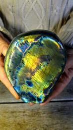 labradoriet Goud + groenachtig + violet opaalkleuren. -