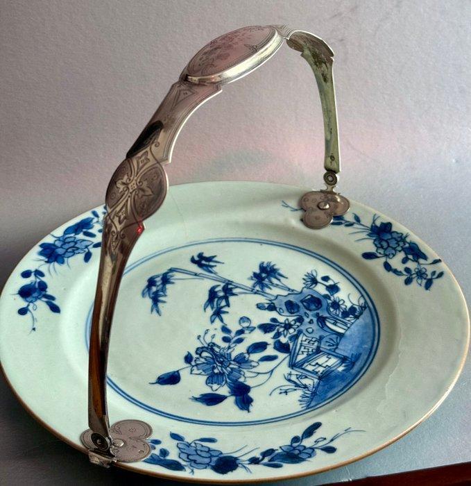 Blauw Wit Bord met zilveren beugel - Bord - Porselein,, Antiek en Kunst, Antiek | Overige Antiek