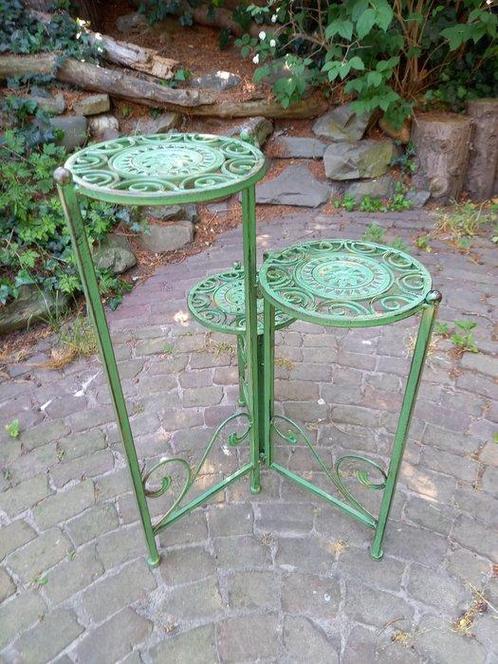Large 3 Level Plant Stand - Standaard - Metaal, Antiek en Kunst, Curiosa en Brocante