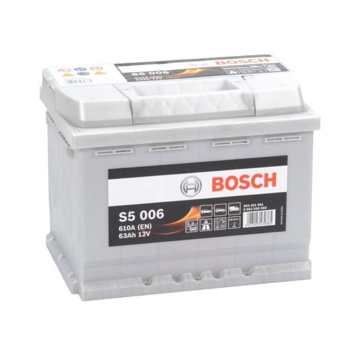 Bosch Auto accu 12 volt 63 ah Type S5 006 + links, Auto-onderdelen, Accu's en Toebehoren, Nieuw, Ophalen of Verzenden