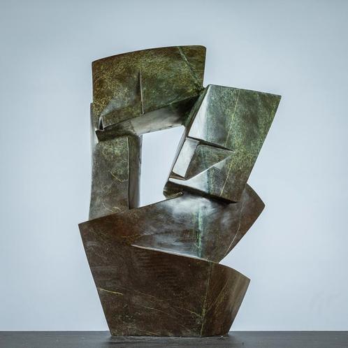 Beeld van steen - C. Makore - Loving you, Antiek en Kunst, Curiosa en Brocante, Ophalen of Verzenden