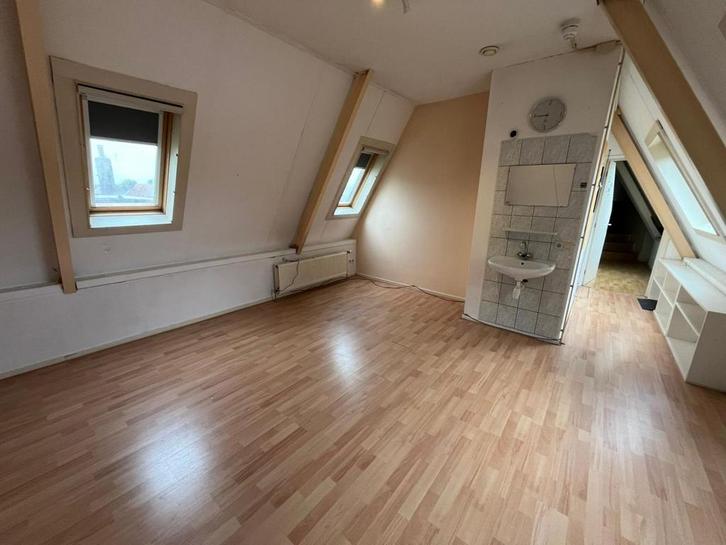 Woning te huur in Tilburg - 20 m² - 2 kamer(s) - 2 kamers, Huizen en Kamers, Huizen te huur, Noord-Brabant, Overige soorten