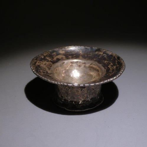 Chimu, Peru Zilver Tamba - Oorbel. 4,2 cm D. 1100 - 1400, Verzamelen, Mineralen en Fossielen