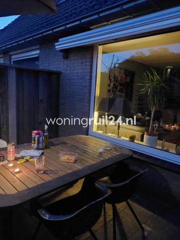 Woningruil - Doctor de Jongstraat 114 - 2 kamers beschikbaar voor biedingen