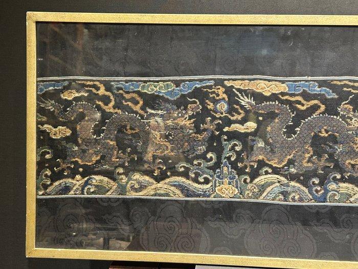 Textiel - 128 cm - 40 cm, Antiek en Kunst, Antiek | Overige Antiek