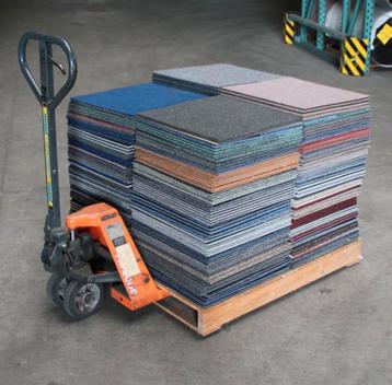 B-keus tapijttegels pallet deals! Op=Op! beschikbaar voor biedingen