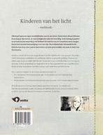 Kinderen van het licht 9789491844799 Beth Moore, Boeken, Godsdienst en Theologie, Verzenden, Zo goed als nieuw, Beth Moore