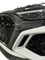 Dit betreft een Audi RS3 8Y Carbon grill, Verzenden