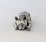 Miniatuur figuur - Massief zilveren slapende Franse Bull -